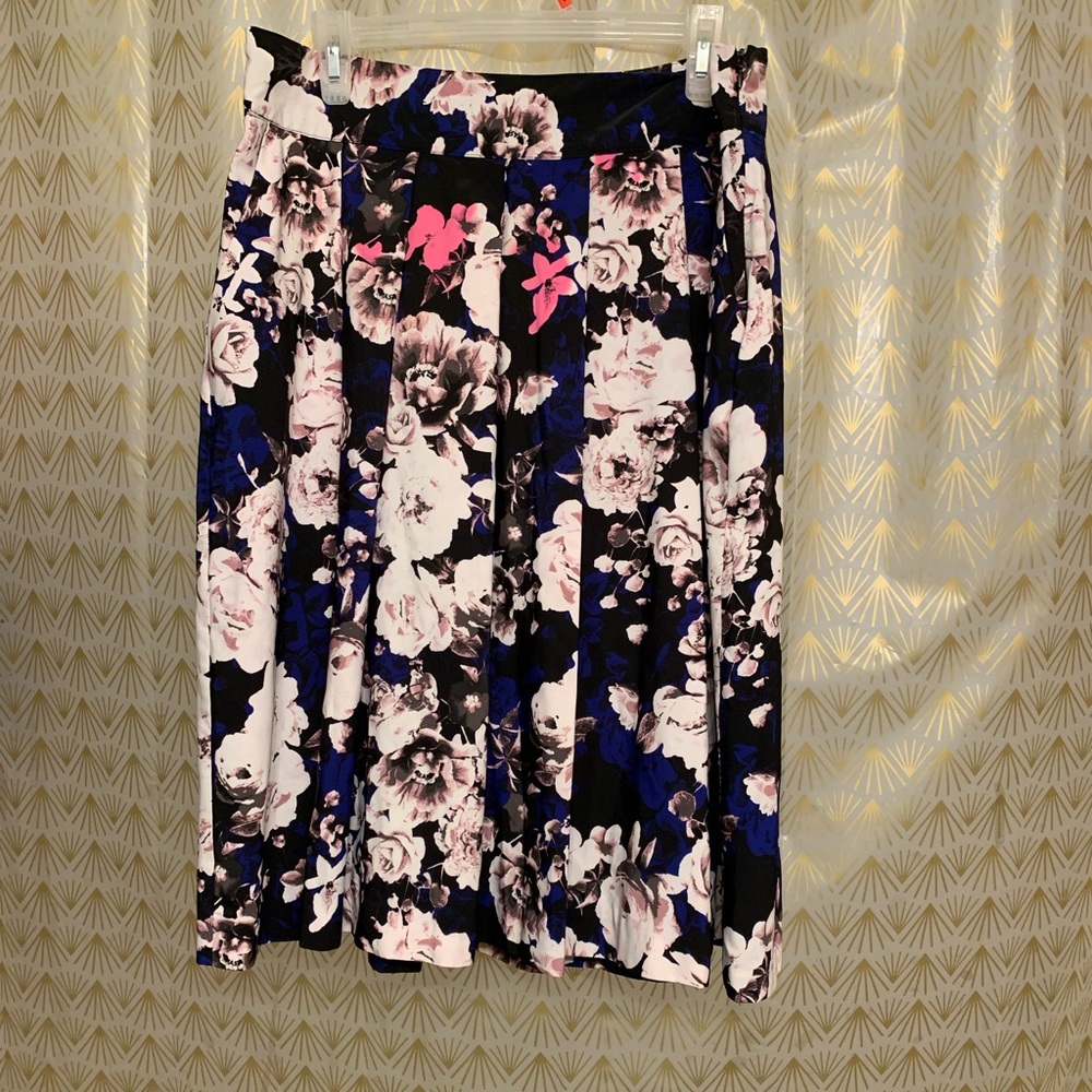 Covington pleated skirt